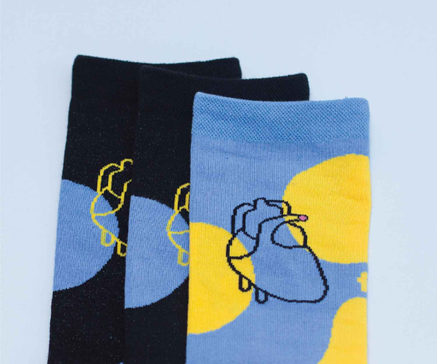 Three Legged Pair : 2+1 socks (Black &amp; Light Blue)