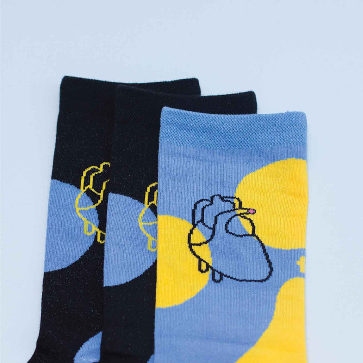 Three Legged Pair : 2+1 socks (Black &amp; Light Blue)